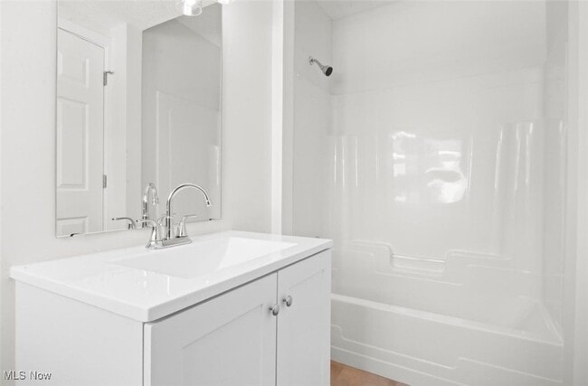 Building Photo - 1277 W 67th St