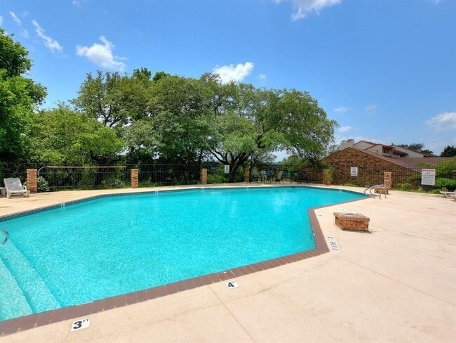 Building Photo - 8430 Antero Dr