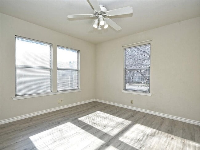 Building Photo - 5409 Grover Ave