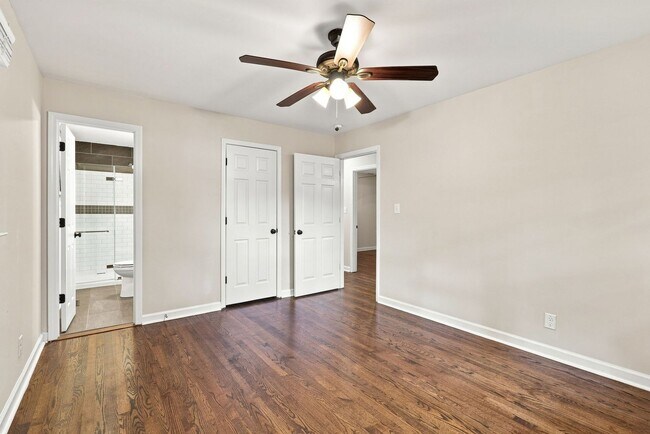 Building Photo - 3205 Crandon Ln