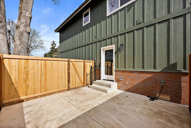Building Photo - Newer 2-Bed ADU in Lakewood | Luxury Living Near JBLM!