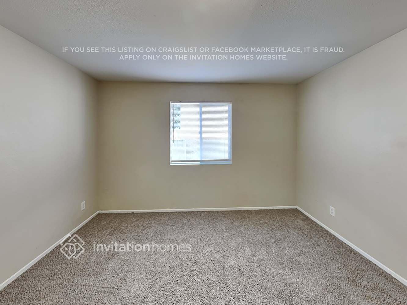 Building Photo - 1905 E Palmer St