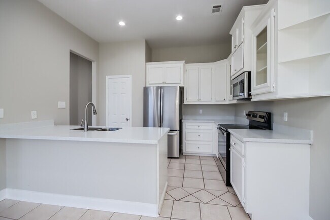 Building Photo - 6946 Gentle Breeze Dr