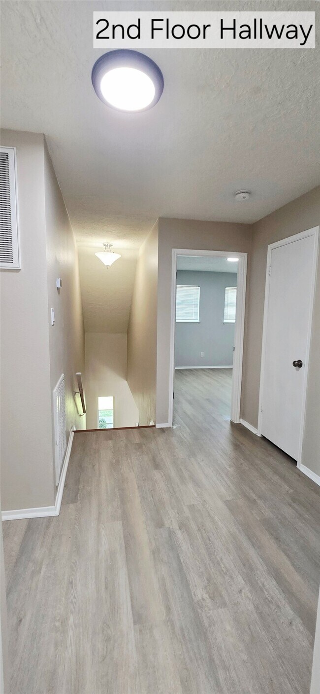 Building Photo - 4827 Cypressdale Dr