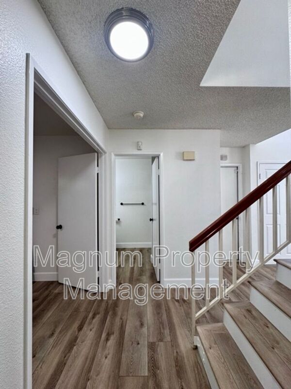 Building Photo - 41701 Riesling Ct