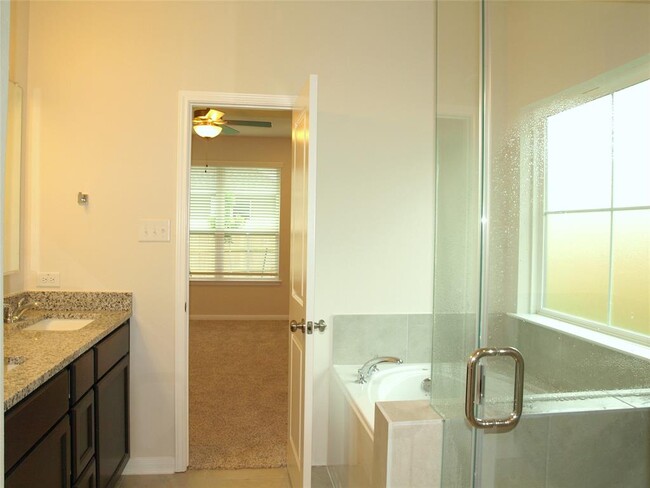 Building Photo - 4140 Aransas Dr