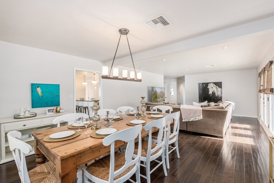 open dining and living room - 5214 N 43RD PL