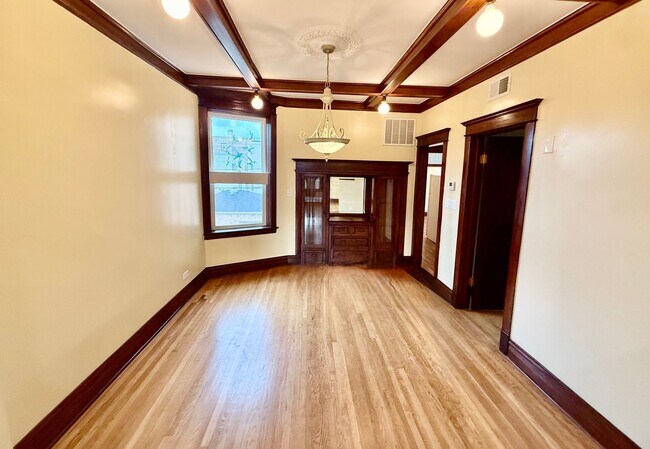 Building Photo - 1342 N Kedzie Ave