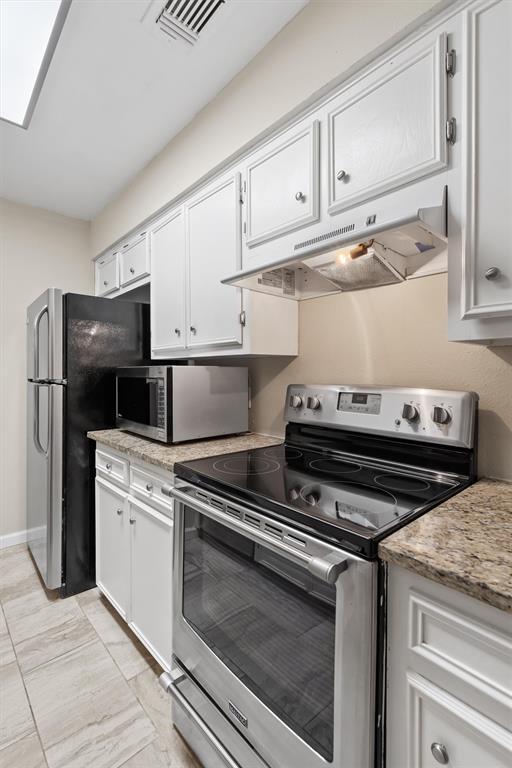 Building Photo - 10616 Mellow Meadow Dr
