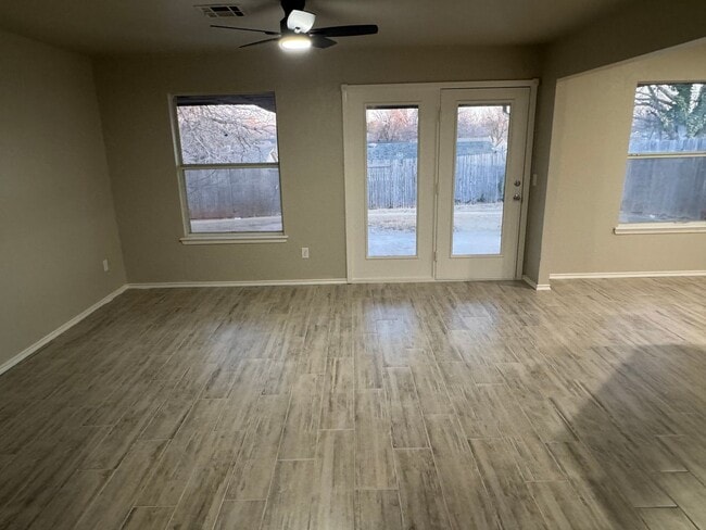 Building Photo - Storm Shelter!!! This 3 bed, 2 bath, 2 Car Garage home has new paint, kitchen and bathroom granit...