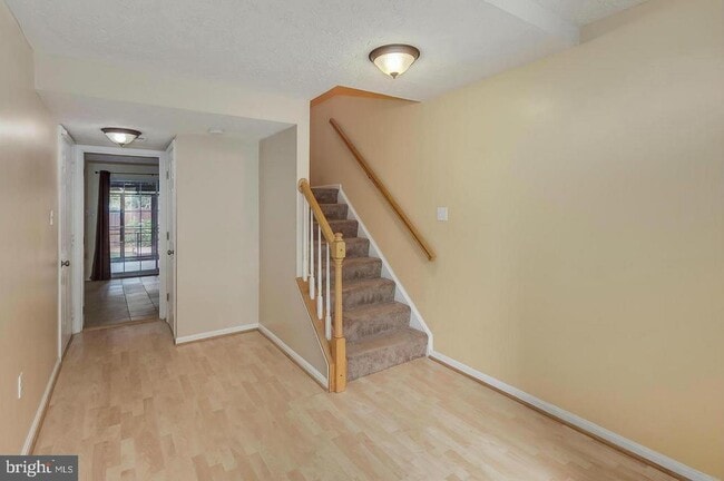 Building Photo - 44102 Tippecanoe Terrace