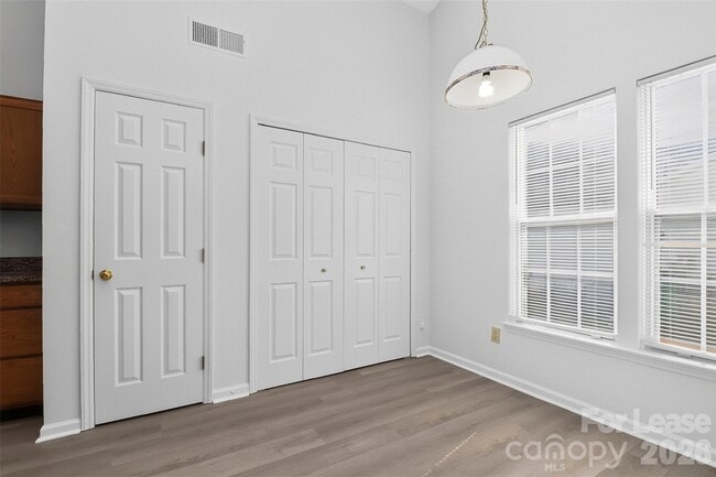 Building Photo - 3411 Pondridge Ct