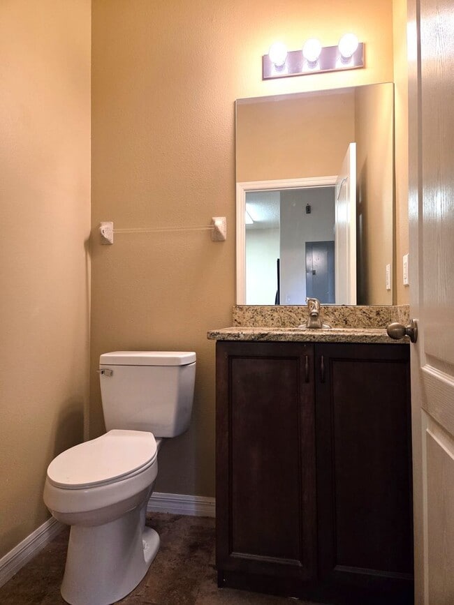 Building Photo - Adjacent to Waterfront Park