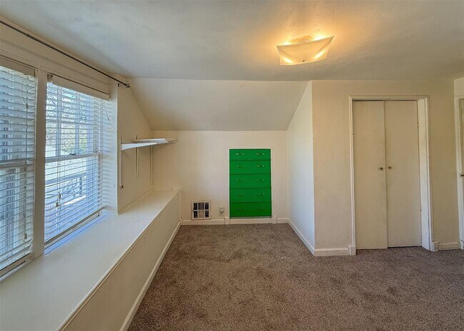 Building Photo - 2341 NW 37th St