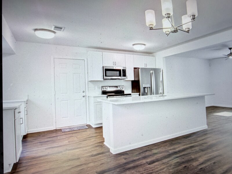 Building Photo - 201 Judith Dr