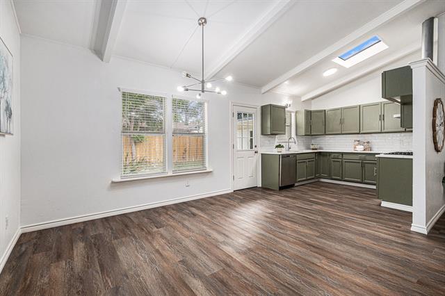 Building Photo - 736 Sherbrook Dr