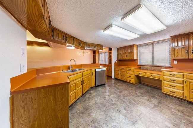 Building Photo - 8501 Fathom Cir