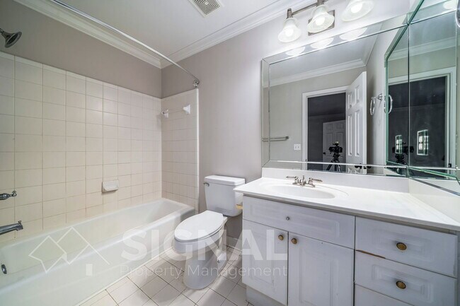 Building Photo - 3417 Wisterwood Ln