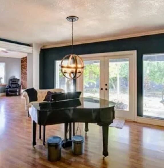 Building Photo - 1962 Beverly Ave