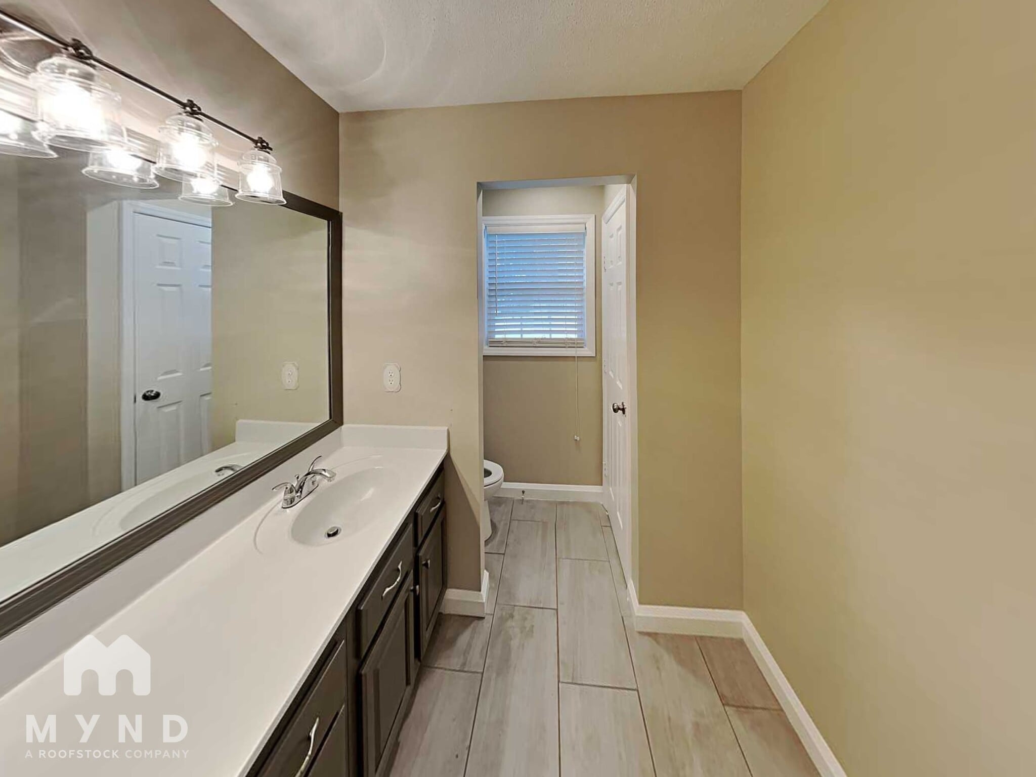 Building Photo - 816 St Andrews Pl