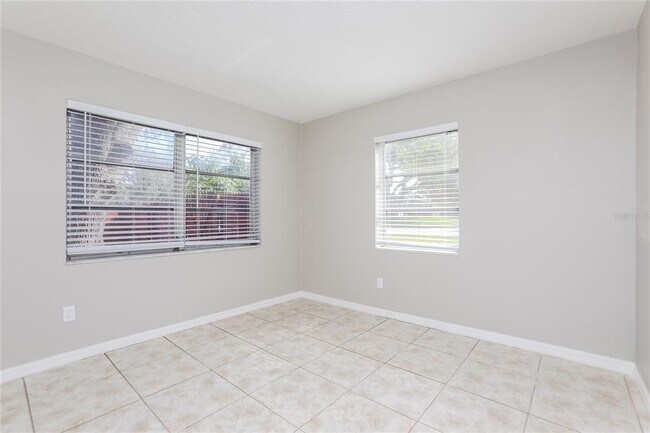 Building Photo - 1560 Fergason Ave