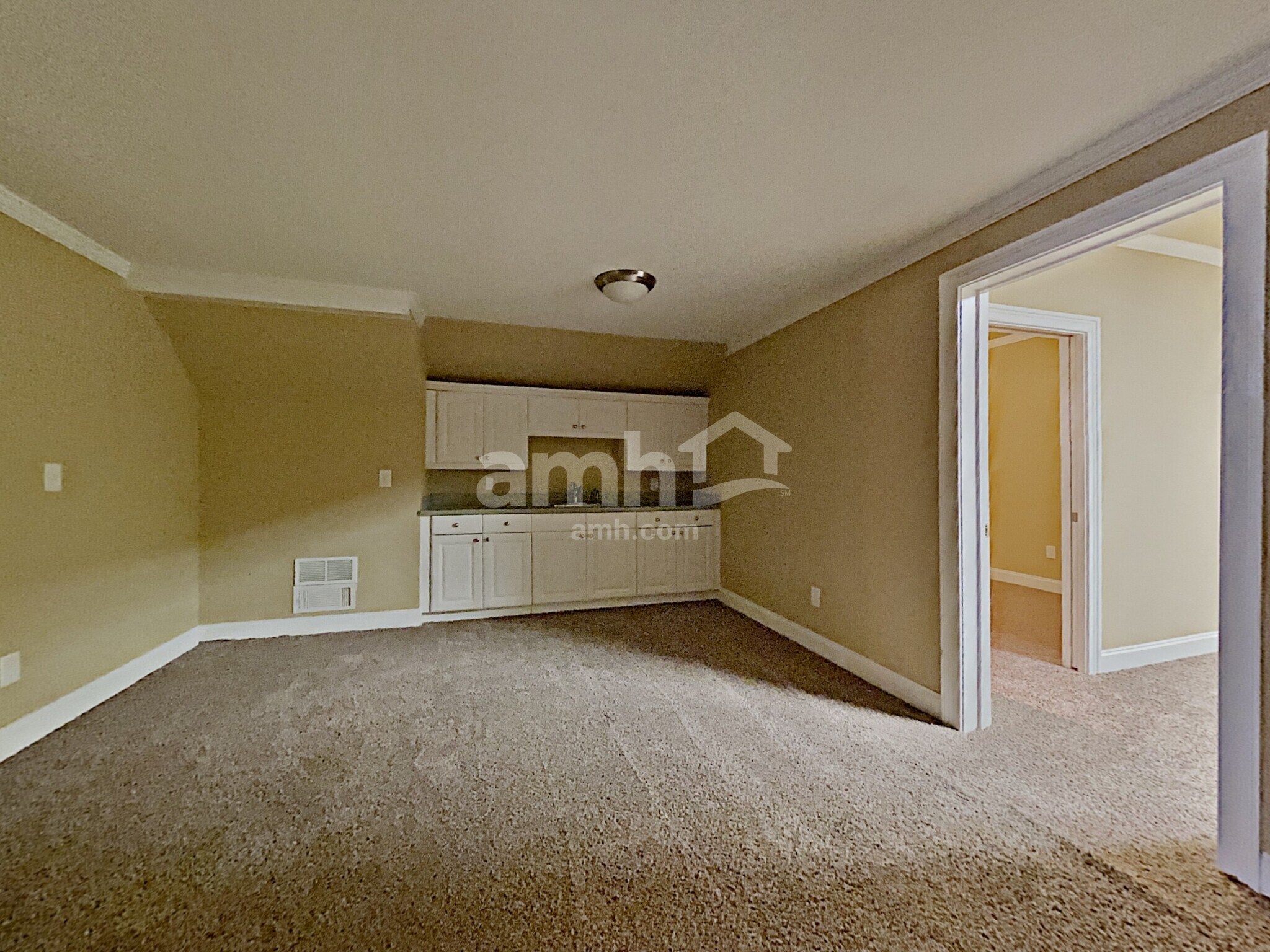 Building Photo - 1758 Crossvale Dr