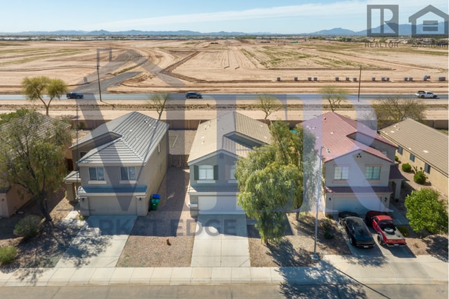 Building Photo - 4Bed/2.5 Bath Home in Maricopa! $1499 MOVE...