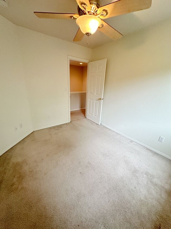 Building Photo - Gorgeous 4-Bedroom, 2.5-Bathroom House in ...