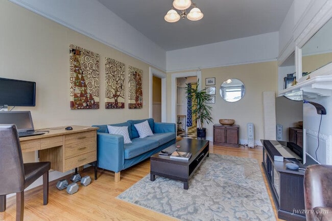 Building Photo - 426 Cole St