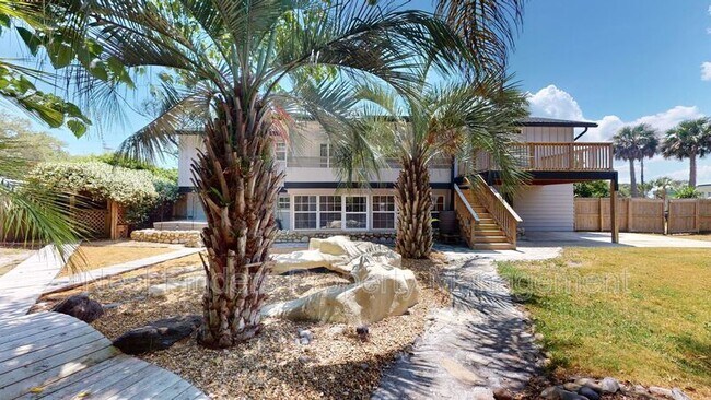 Building Photo - 552 Seagate Ave