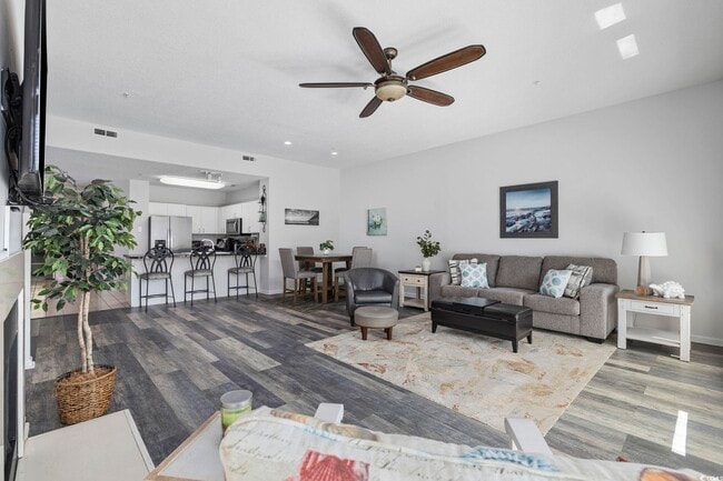 Building Photo - 1221 Tidewater Dr