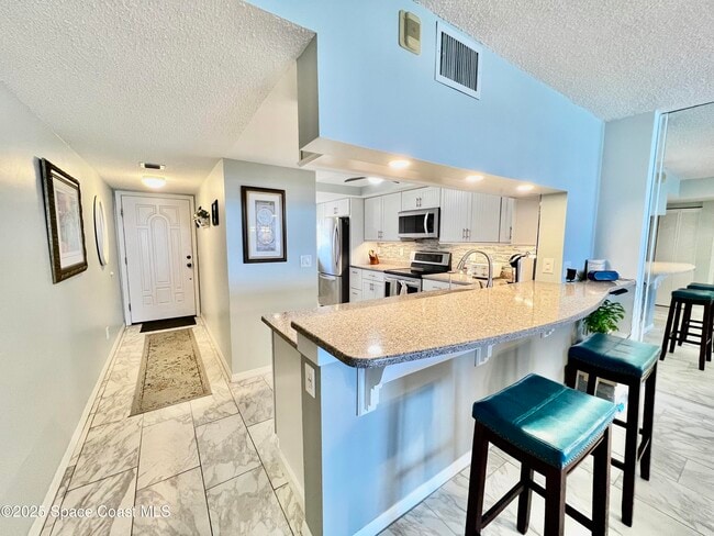 Building Photo - 1860 N Atlantic Ave