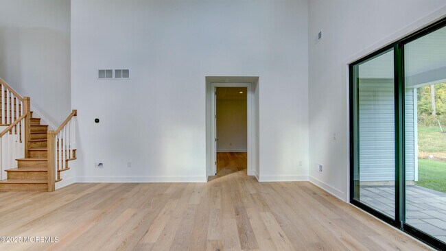 Building Photo - 109 Sofia Dr
