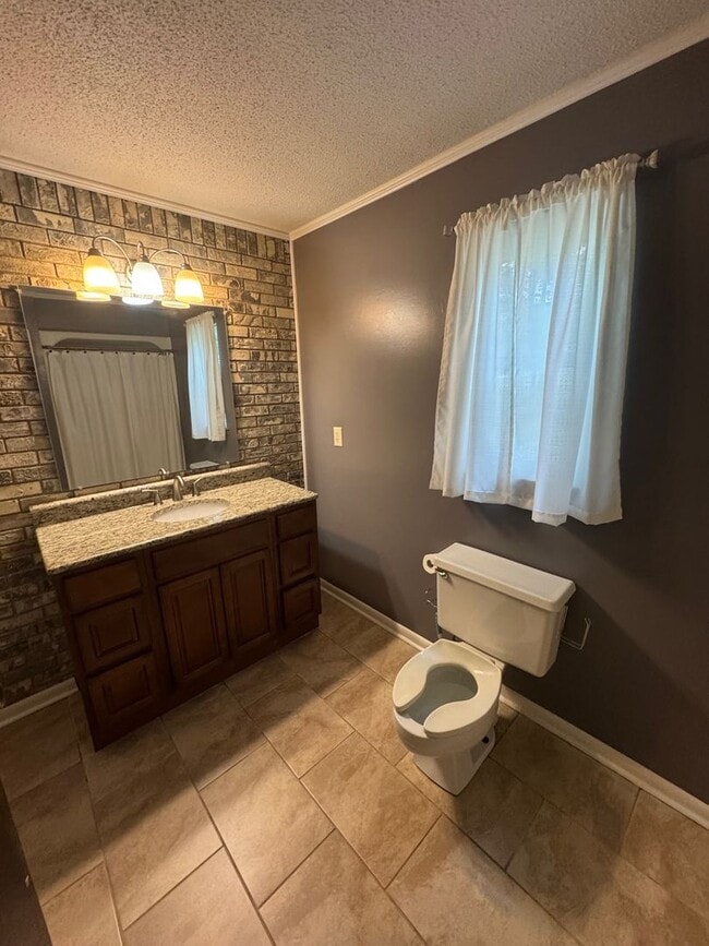 Building Photo - 2806 Hurricane Lake Rd