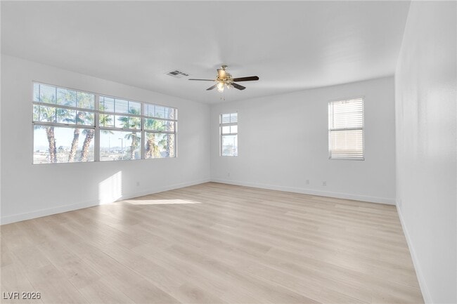 Building Photo - 3986 Windansea St