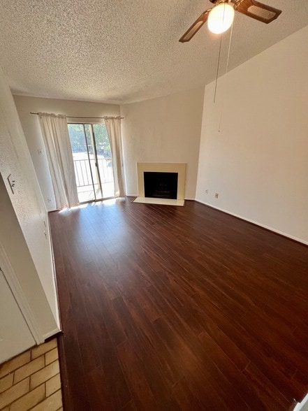Building Photo - 2120 El Paseo St