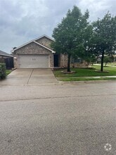 Building Photo - 300 Briar Park Dr