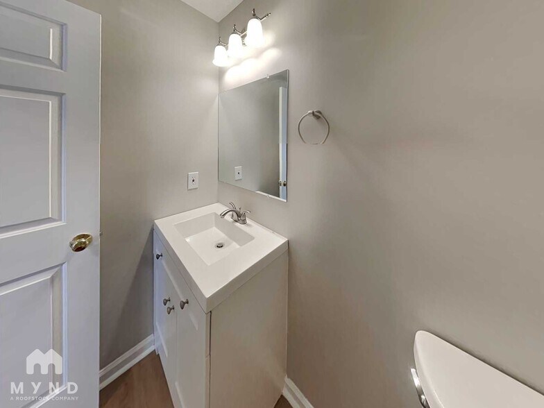 Building Photo - 103 Adlett Ln