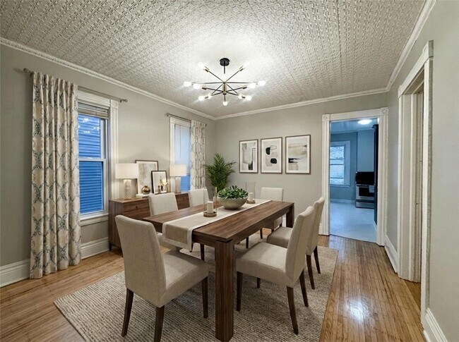 Building Photo - 102 Gregory St