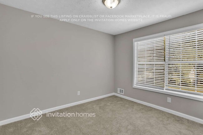 Building Photo - 6017 Happy Trails Ct