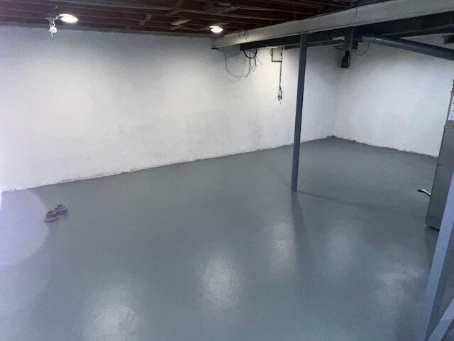 Building Photo - 20112 Brian Ct