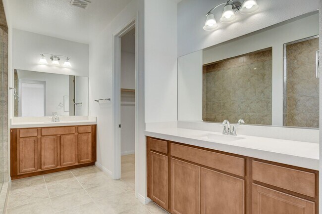 Building Photo - 10276 Thurso Ave