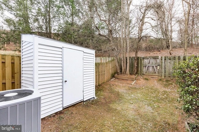 Building Photo - 17409 Founders Mill Dr