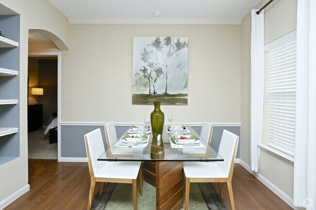 Building Photo - Limited Time – $750 Gift Card with Move-In!