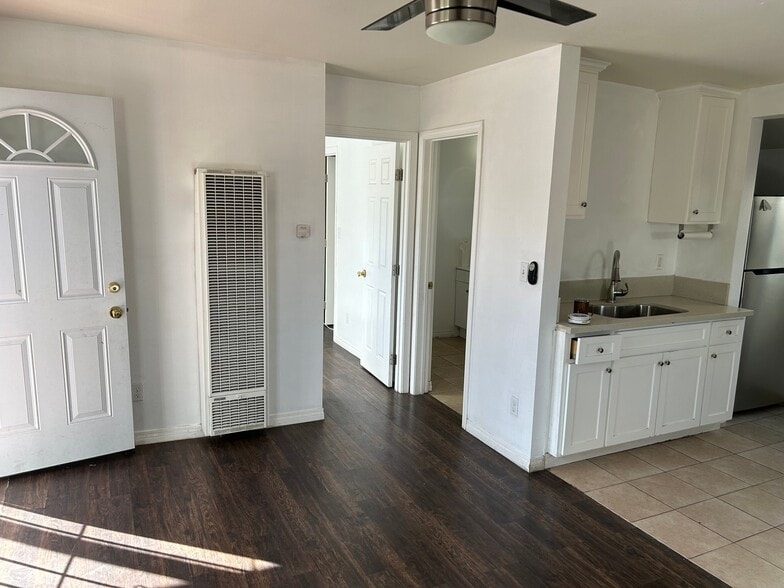 Building Photo - 6835 Newell St