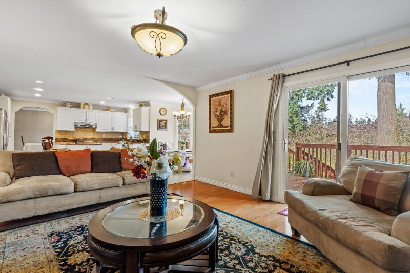 Building Photo - 9602 NE 11th St