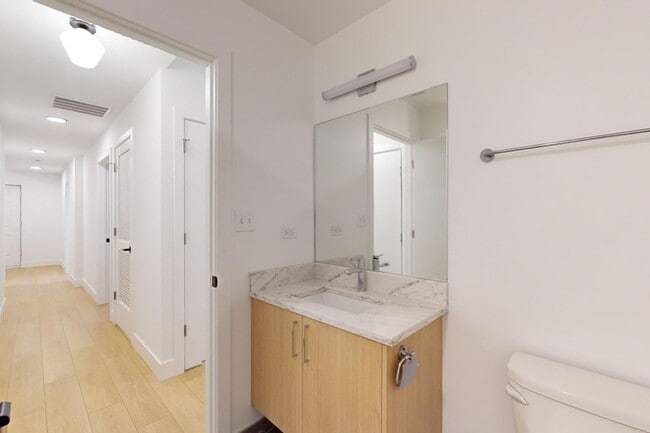 Floorplan - 5339-5345 S. Woodlawn Avenue