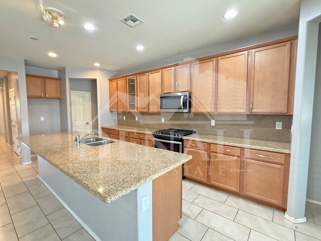 Building Photo - 5231 W Leodra Ln
