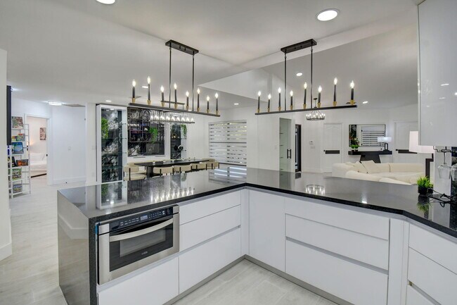 Building Photo - 13302 Doubletree Cir