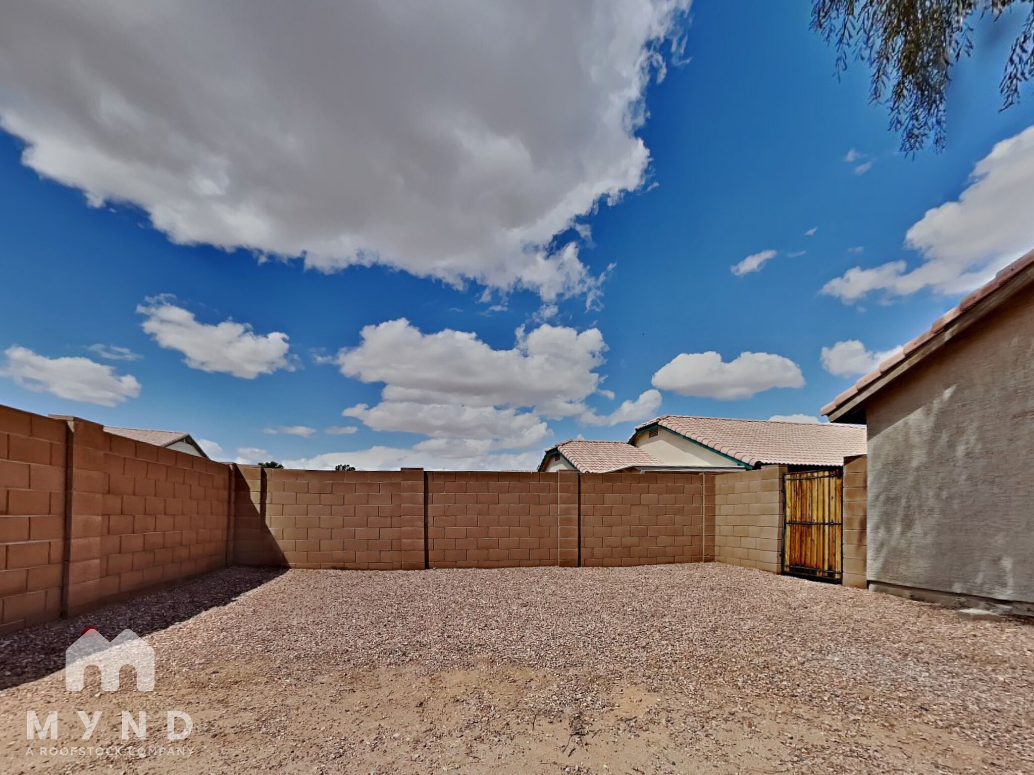Building Photo - 8617 W Echo Ln